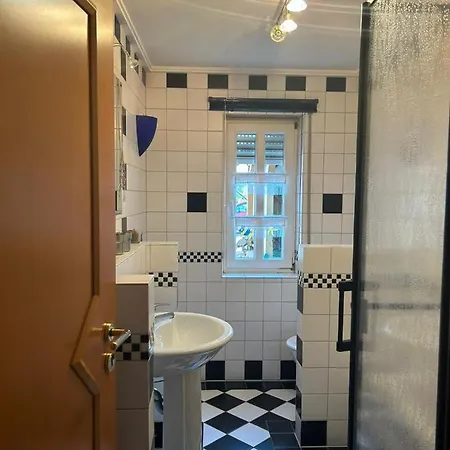 Domizil Apartamento *